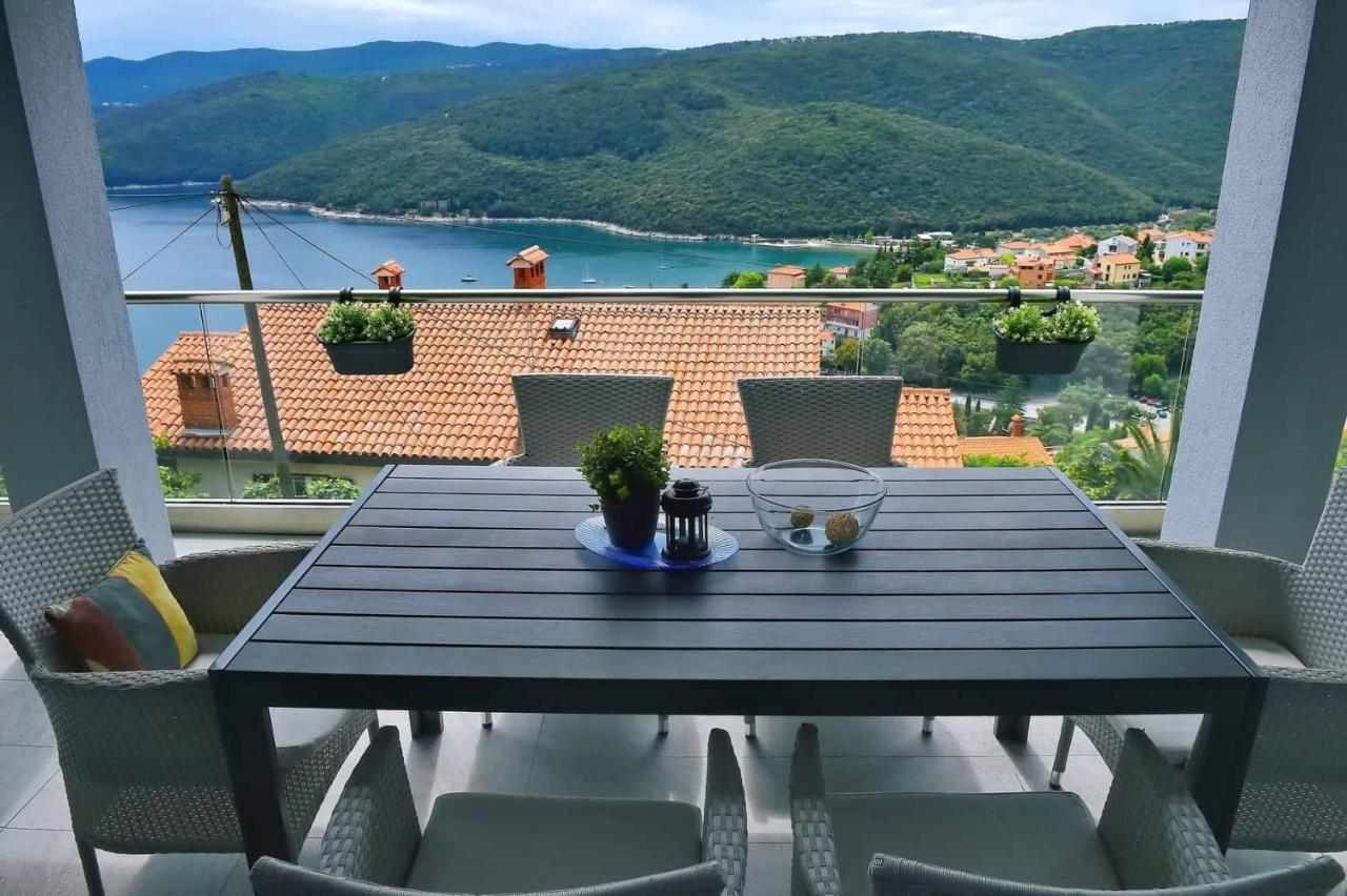 Apartment Vanilla II With Beautiful Seaview Рабац Екстериор снимка